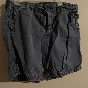 American Eagle size 36 shorts